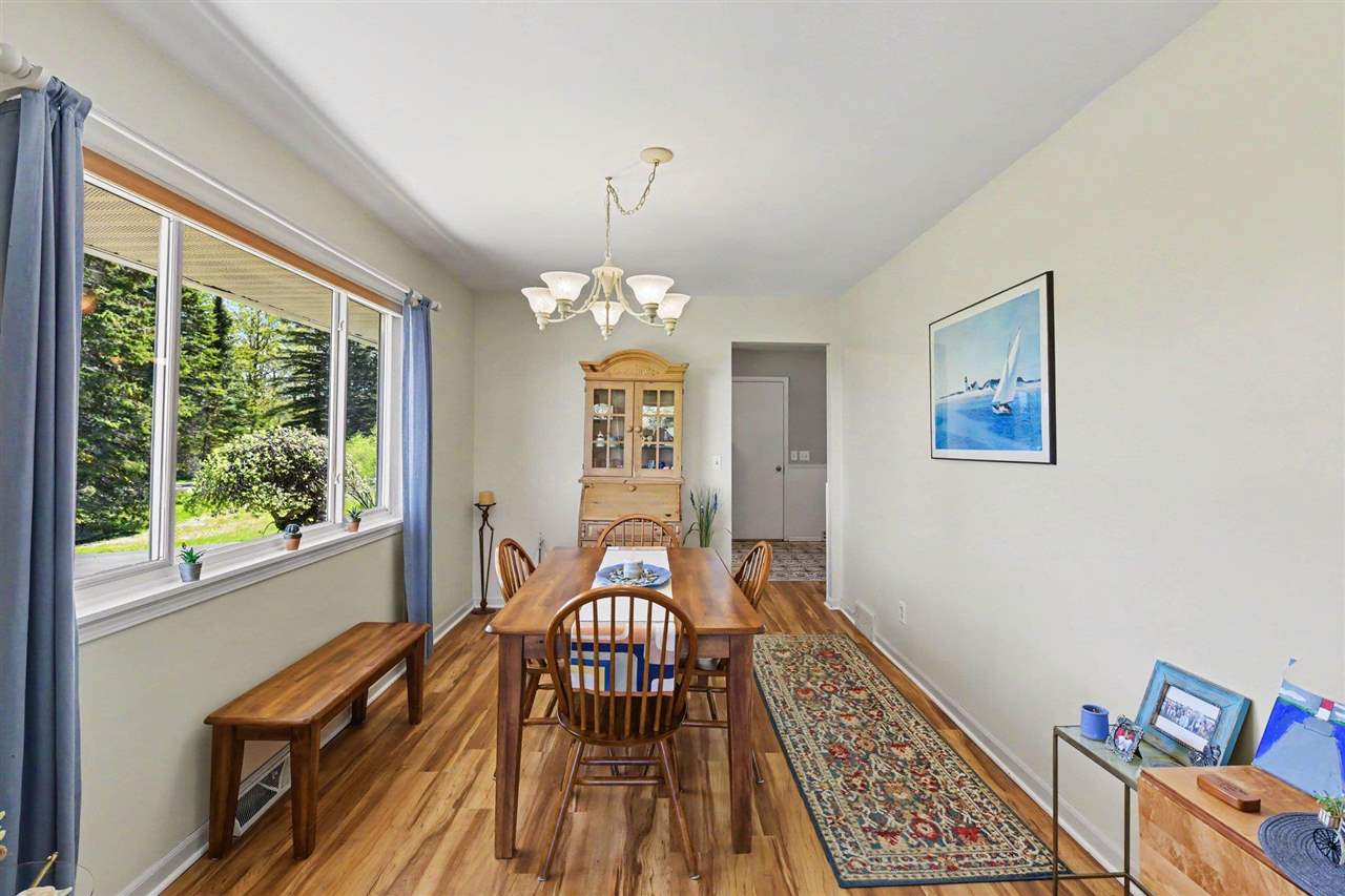 855 Country Lane Petoskey MI 49770