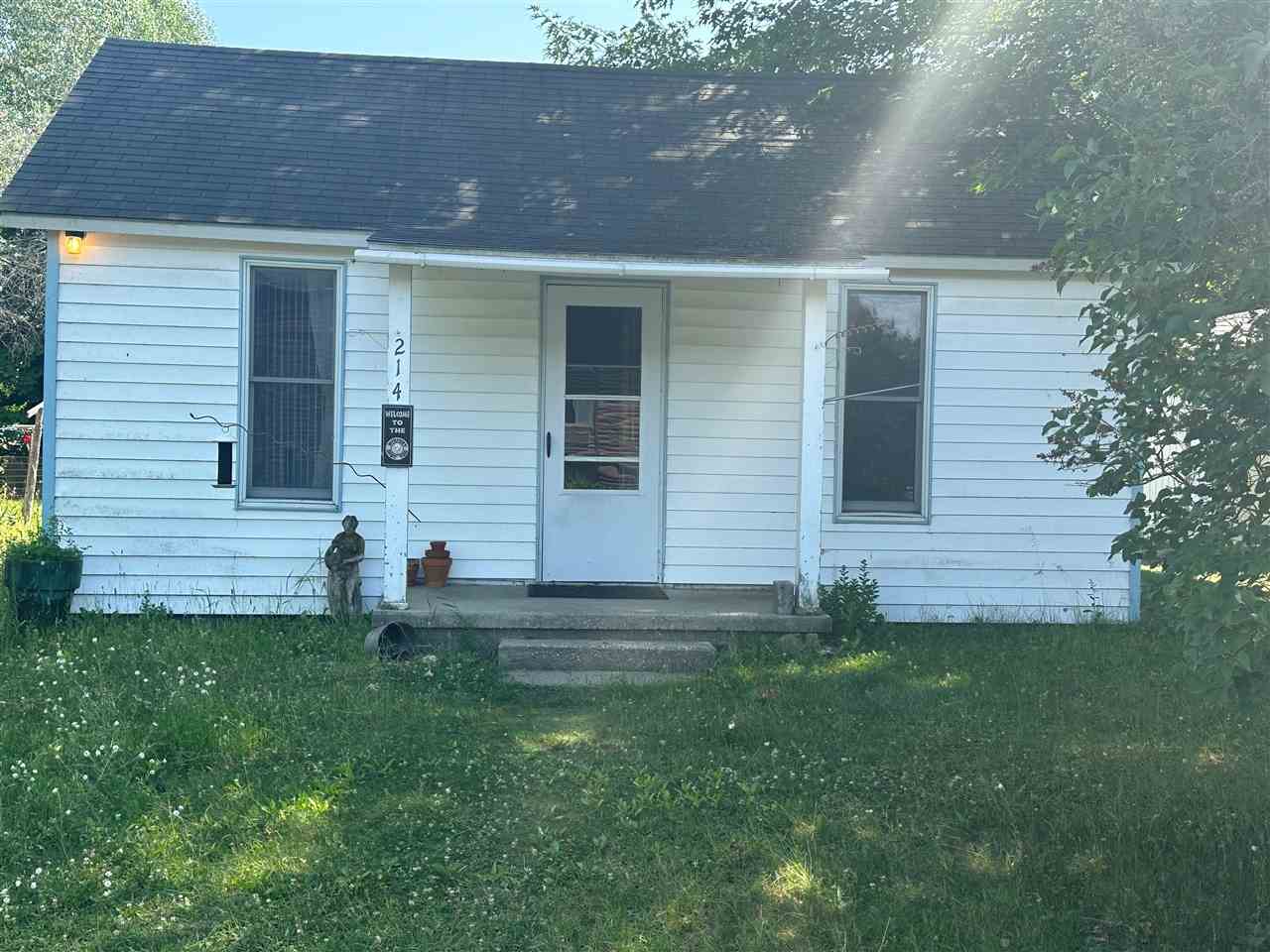 214 E Depeyster Street Mackinaw City MI 49701