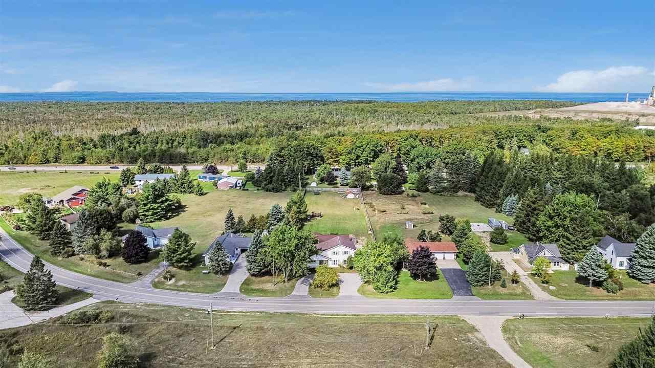 6141 Old 31 S Road Charlevoix MI 49720