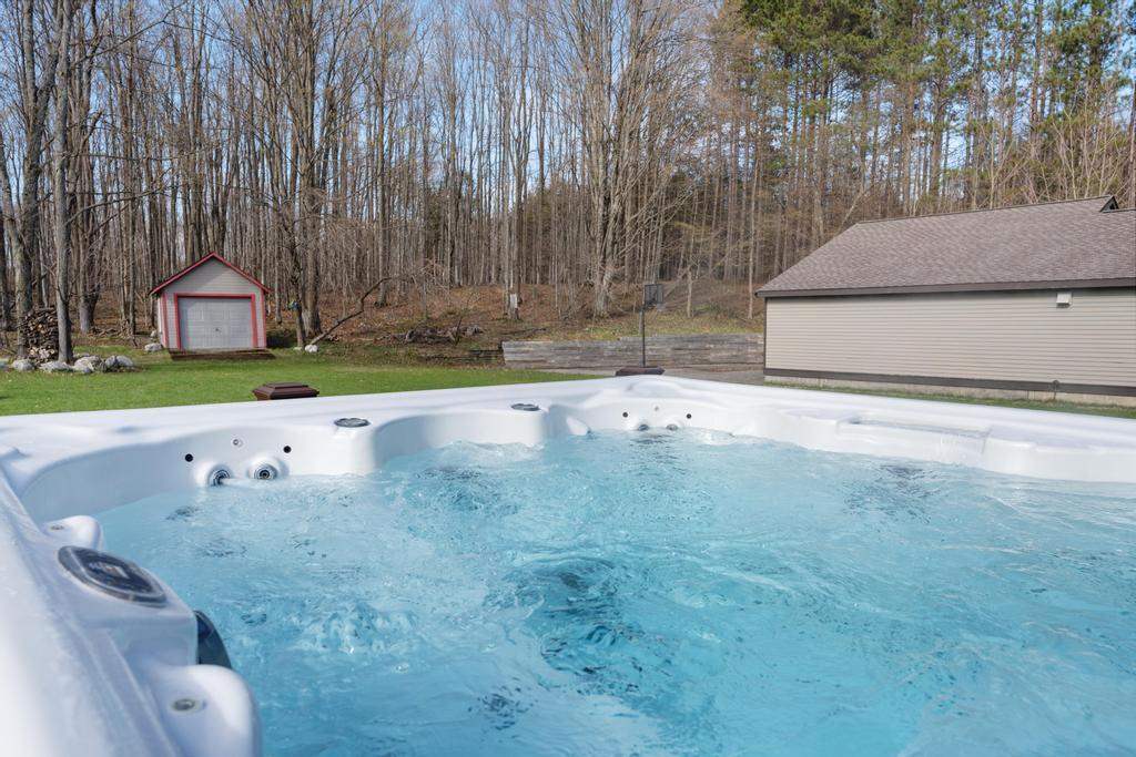4524 Lacount Road Harbor Springs MI 49740