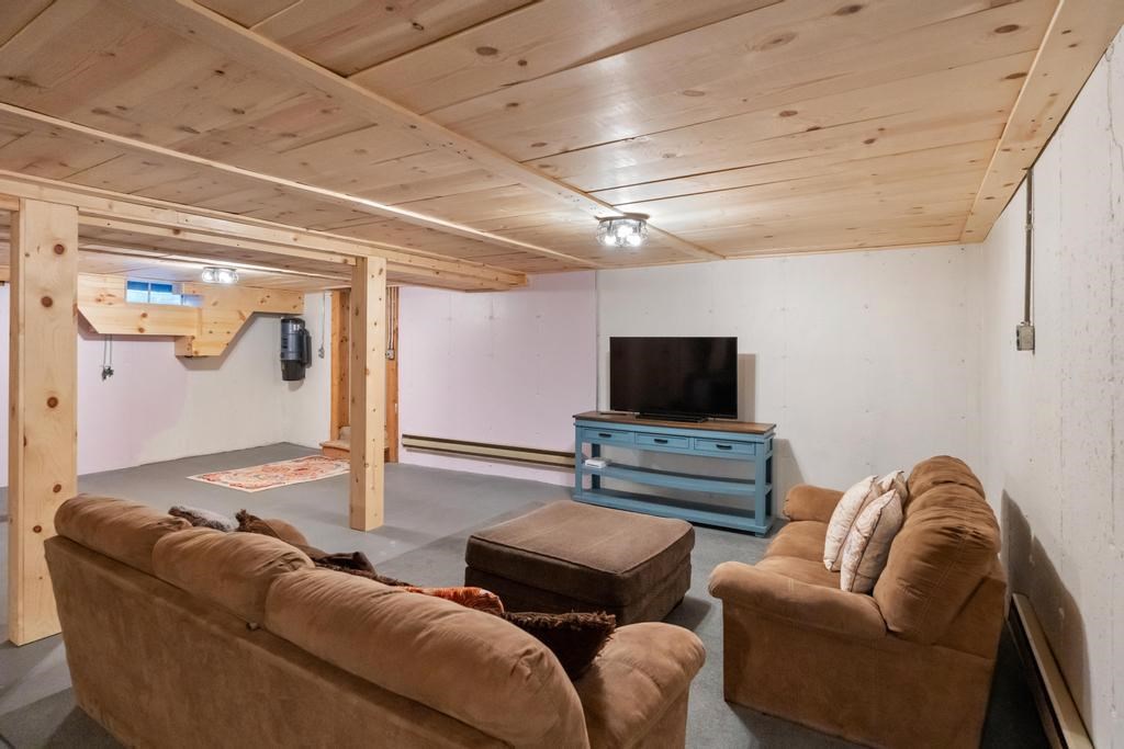 4524 Lacount Road Harbor Springs MI 49740