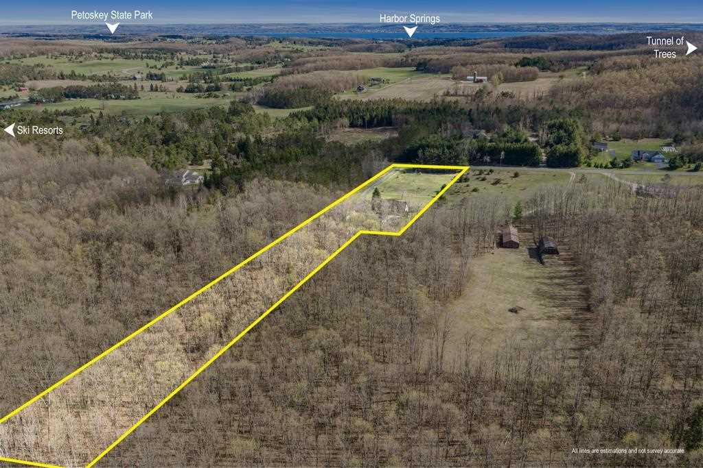 4524 Lacount Road Harbor Springs MI 49740