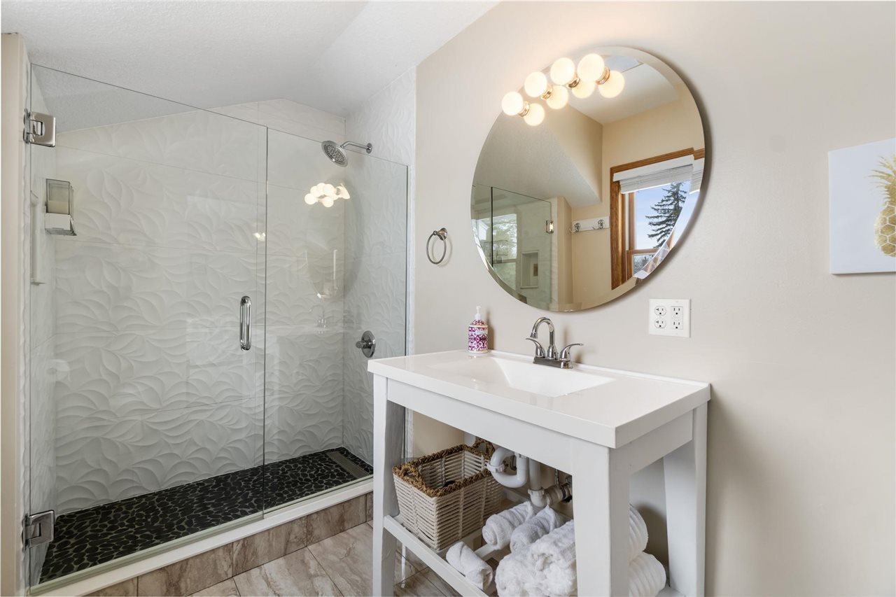 206 W Carpenter Street Charlevoix MI 49720