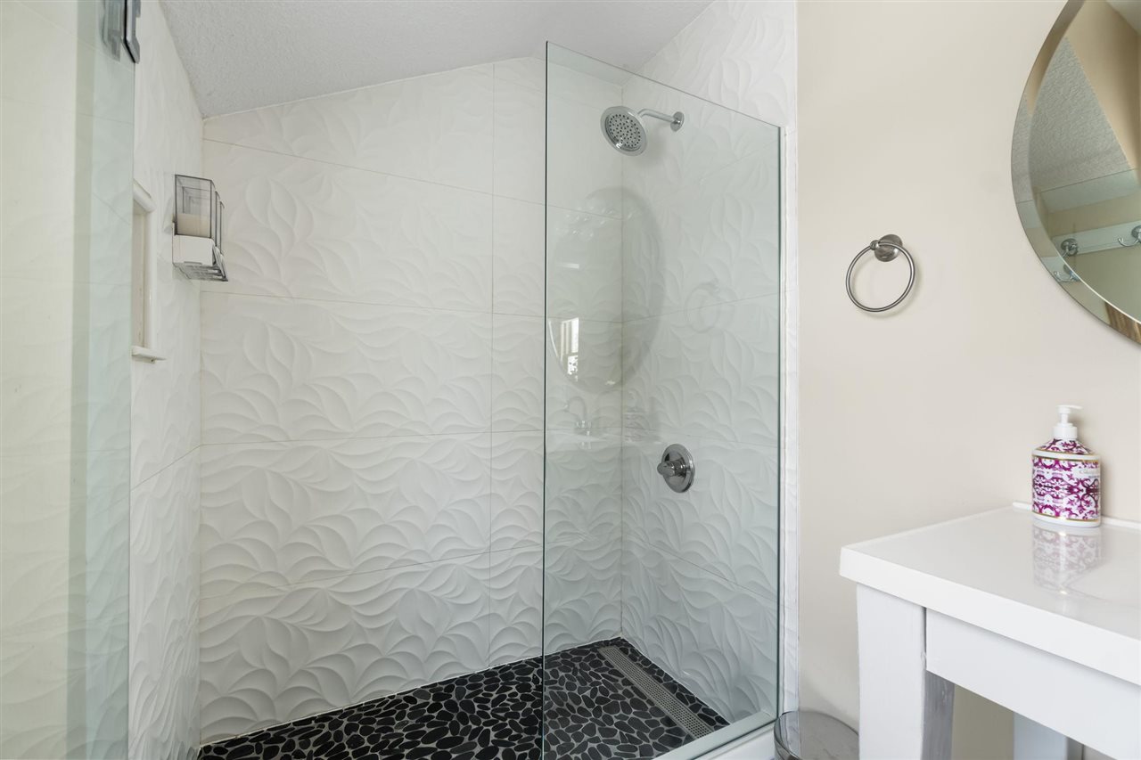 206 W Carpenter Street Charlevoix MI 49720