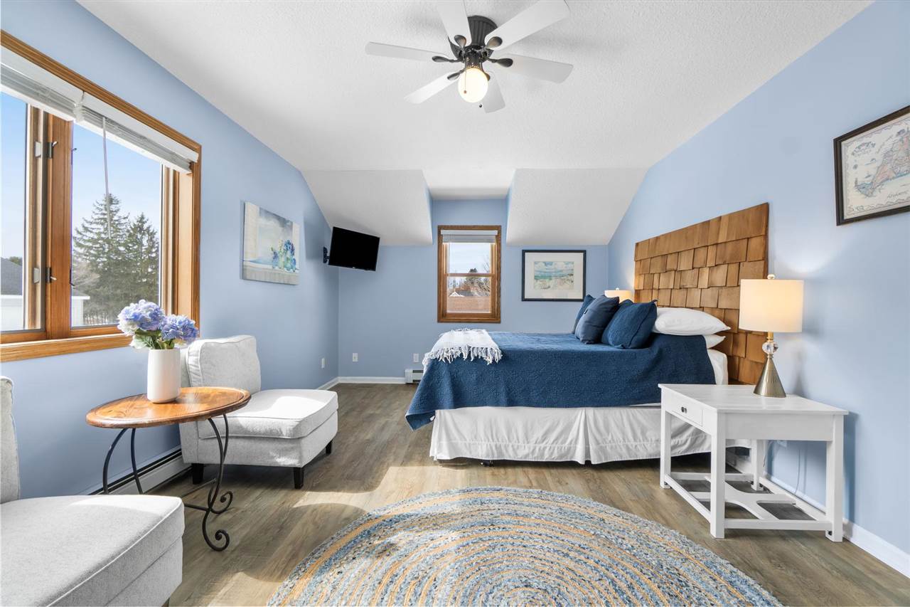 206 W Carpenter Street Charlevoix MI 49720