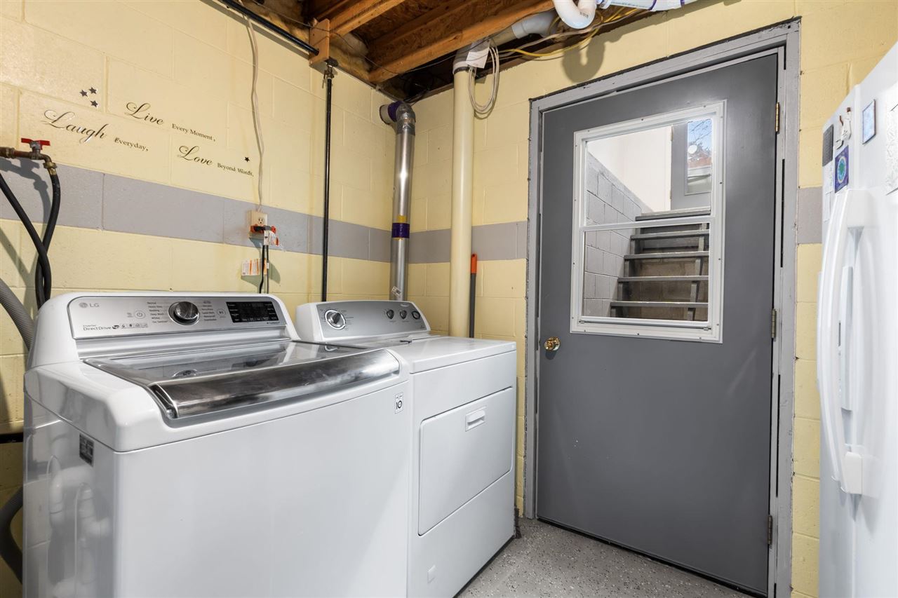 206 W Carpenter Street Charlevoix MI 49720