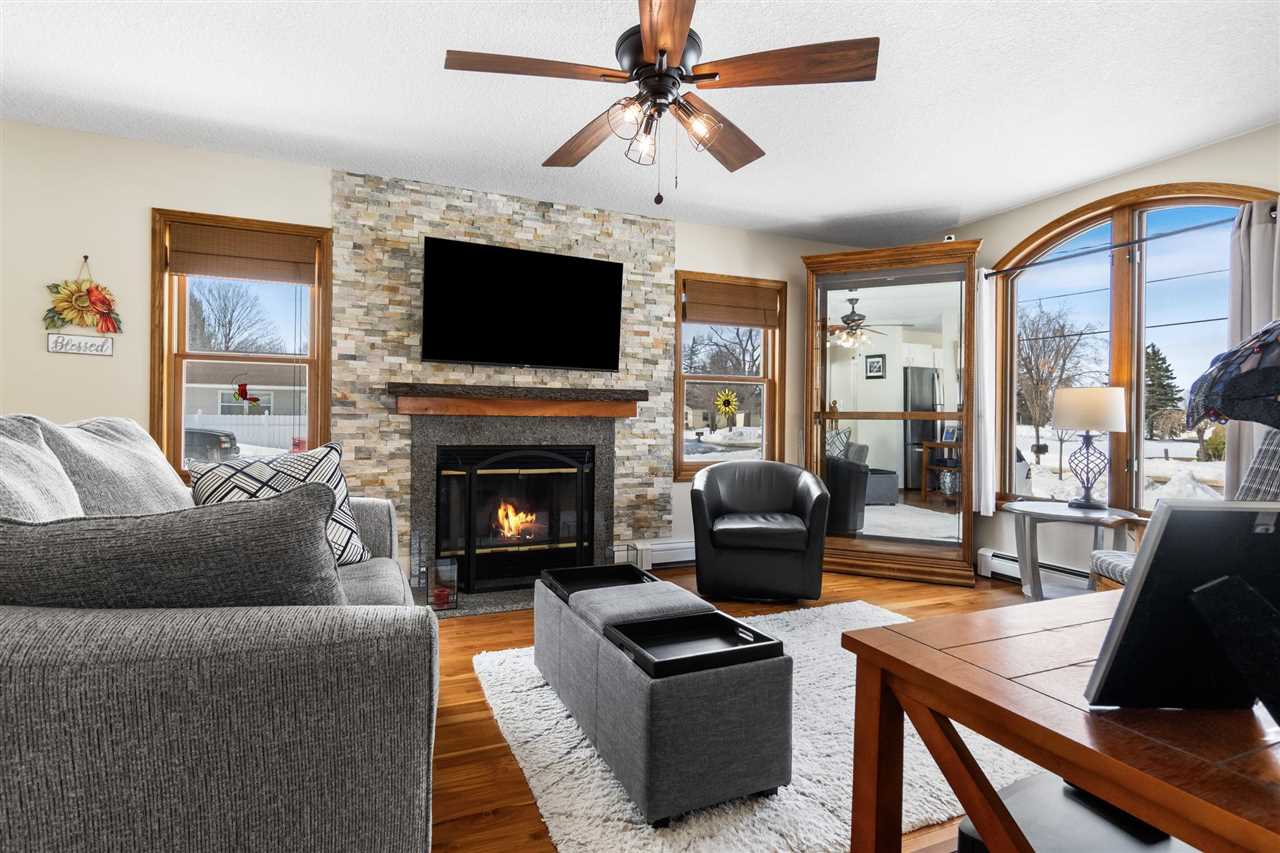 206 W Carpenter Street Charlevoix MI 49720