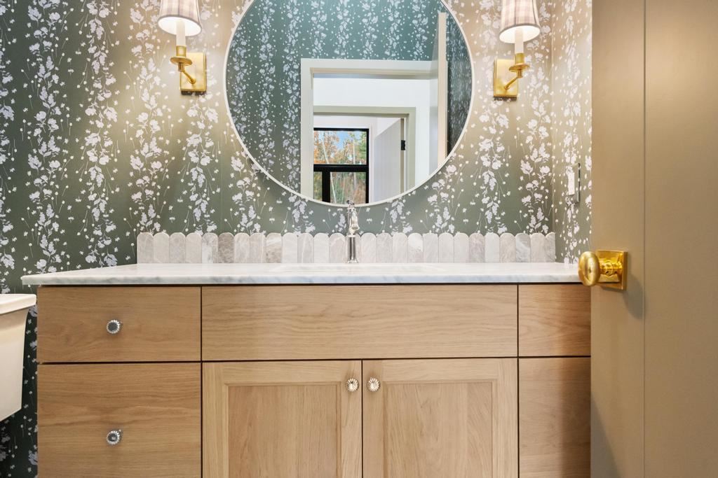 4564 Oak Bluff Walloon Lake MI 49796