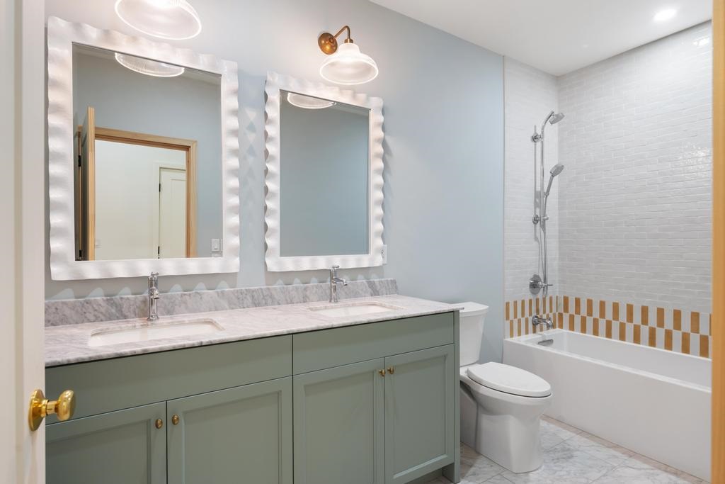 4564 Oak Bluff Walloon Lake MI 49796