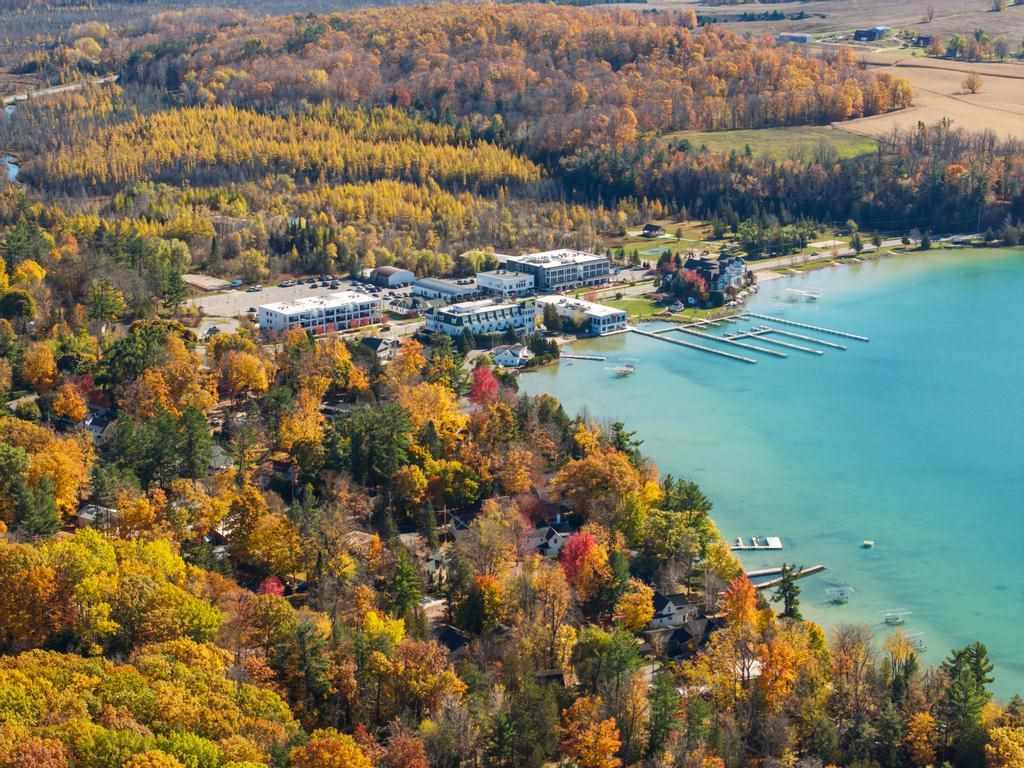 4564 Oak Bluff Walloon Lake MI 49796