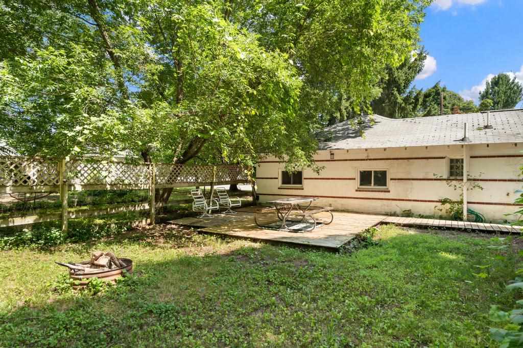 2037 S Main Street Central Lake MI 49622