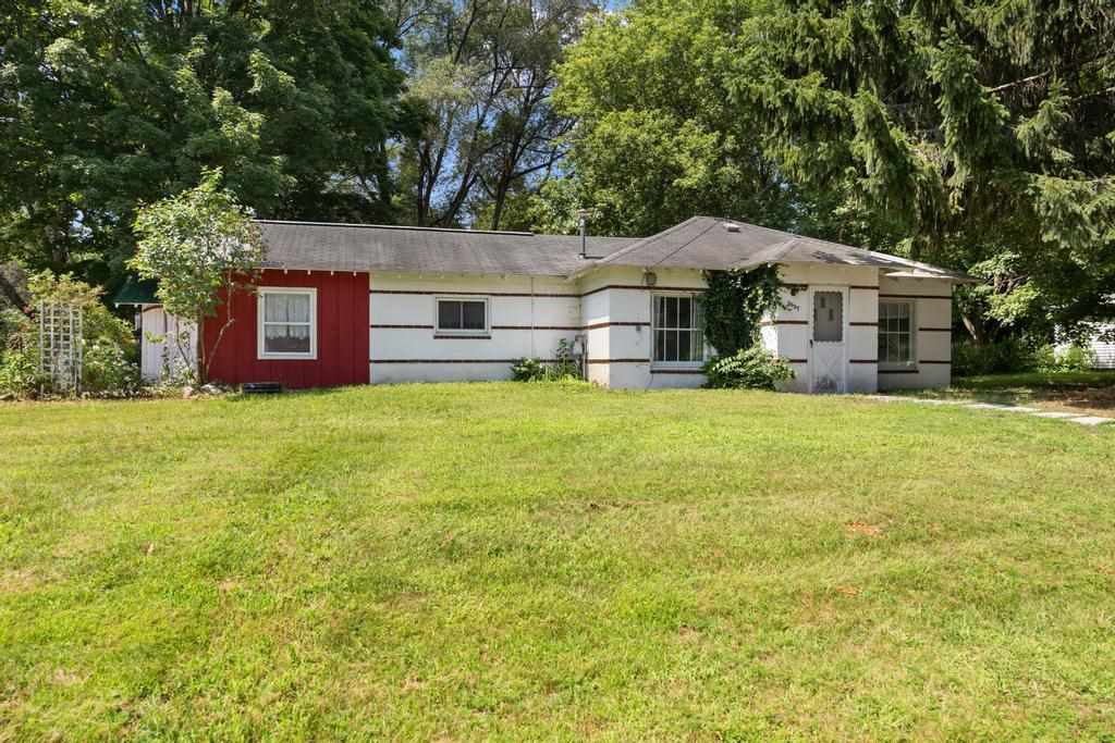 2037 S Main Street Central Lake MI 49622