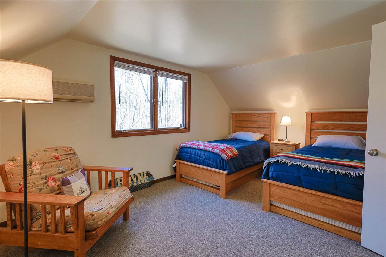 384 Scenic Trail Gaylord MI 49735-9003
