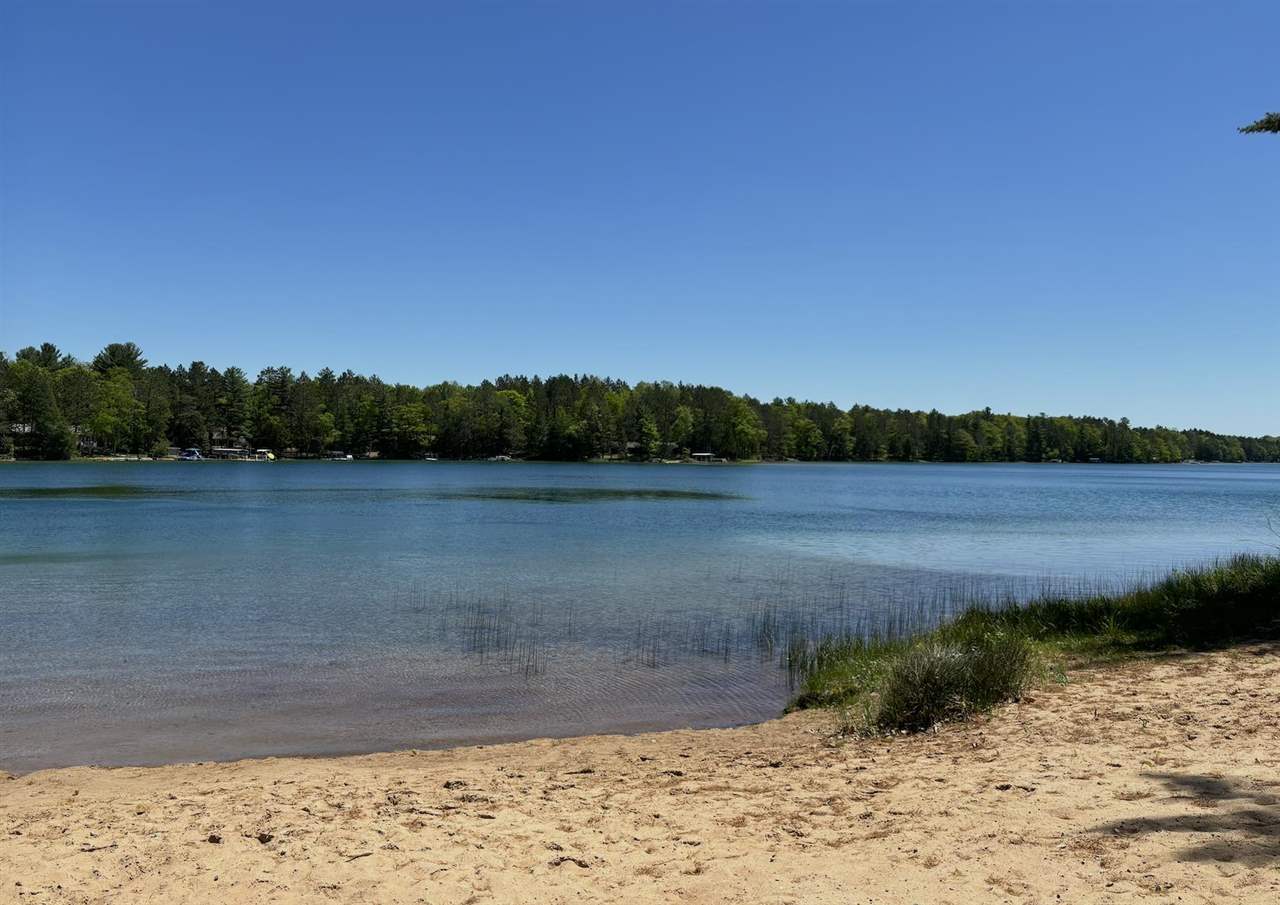 384 Scenic Trail Gaylord MI 49735-9003