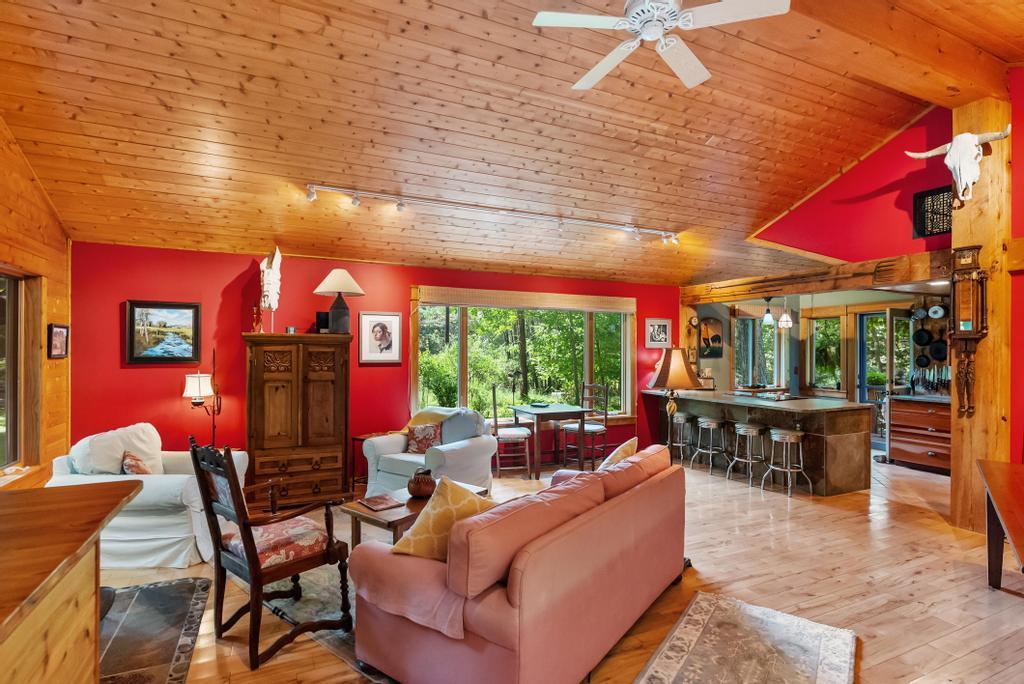1217 N Lake Shore Drive Harbor Springs MI 49740