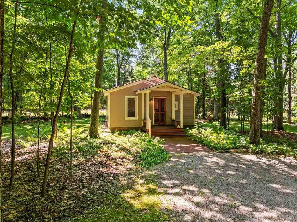 1217 N Lake Shore Drive Harbor Springs MI 49740