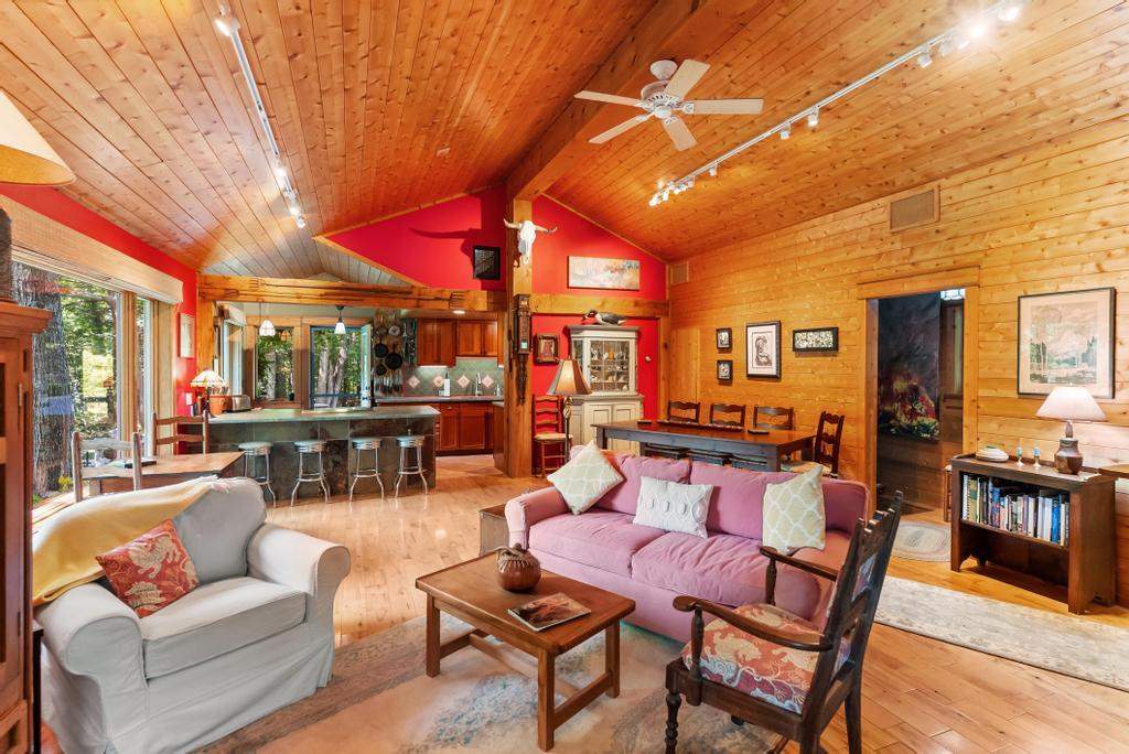 1217 N Lake Shore Drive Harbor Springs MI 49740