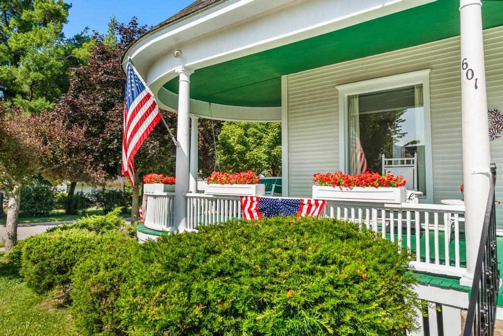 601 Kalamazoo Avenue Petoskey MI 49770