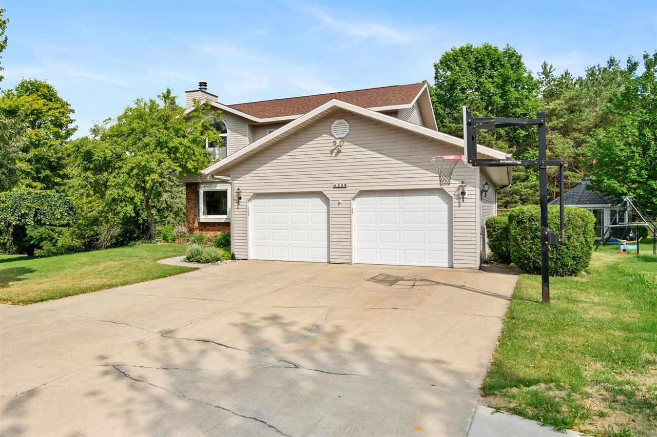 528 College View Drive Petoskey MI 49770