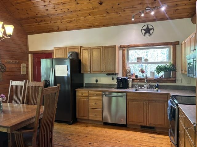 930 Northland Trail Vanderbilt MI 49795