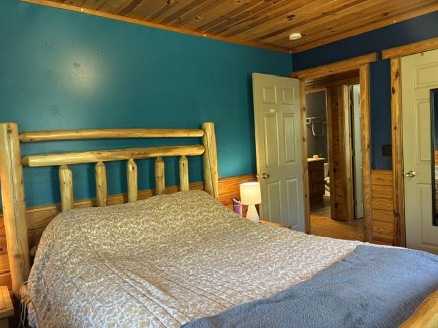 930 Northland Trail Vanderbilt MI 49795