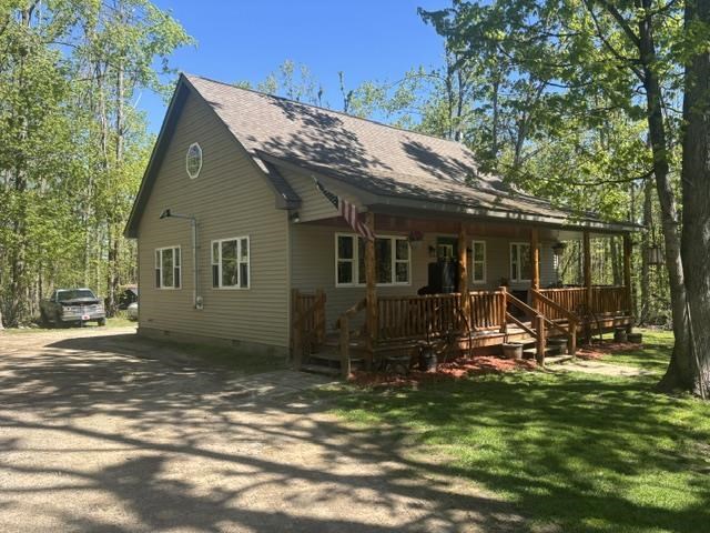 930 Northland Trail Vanderbilt MI 49795