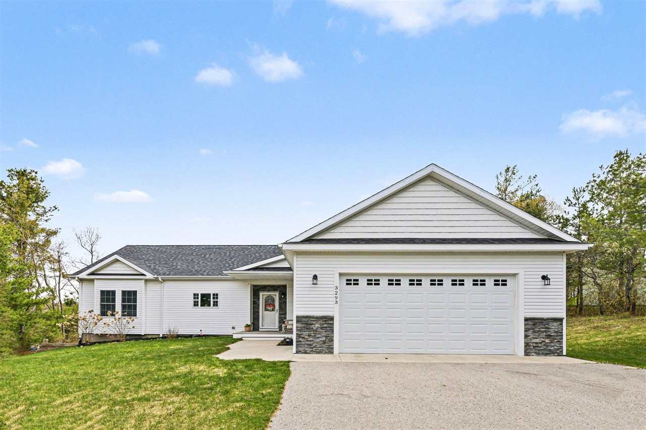 3293 Annie's Way Petoskey MI 49770