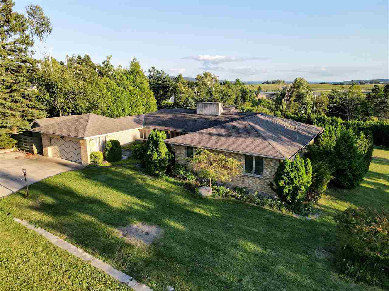 250 Lincoln Place Petoskey MI 49770