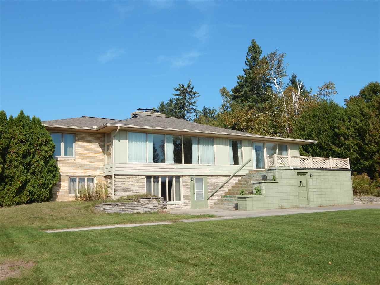 250 Lincoln Place Petoskey MI 49770