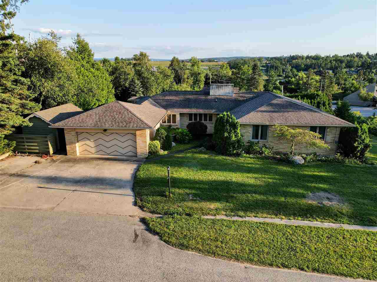 250 Lincoln Place Petoskey MI 49770