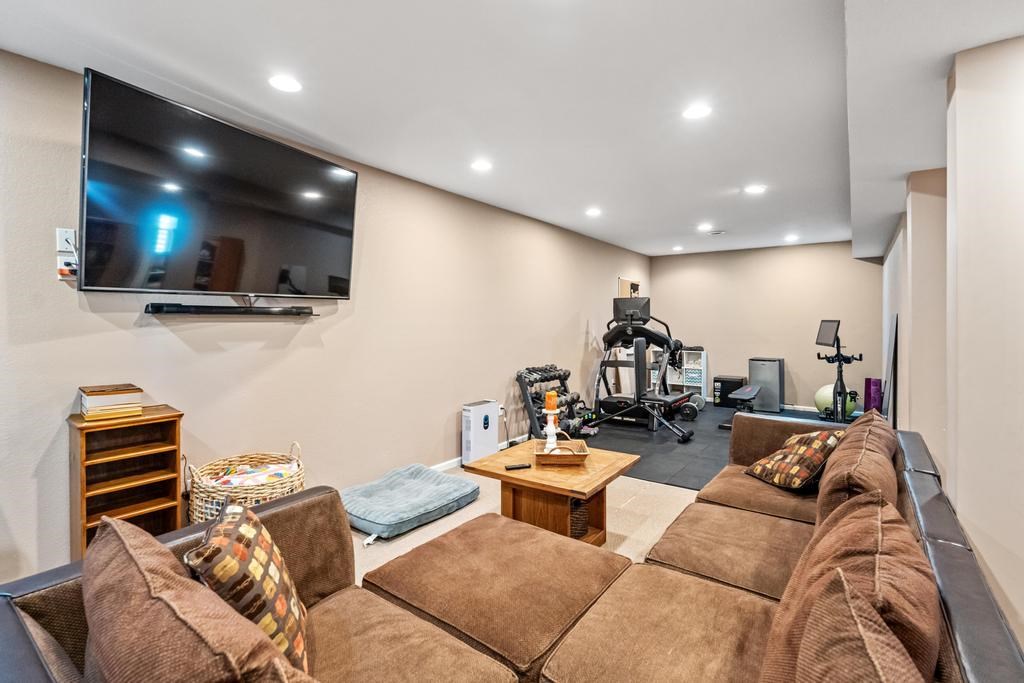 1045 Owen Drive Petoskey MI 49770