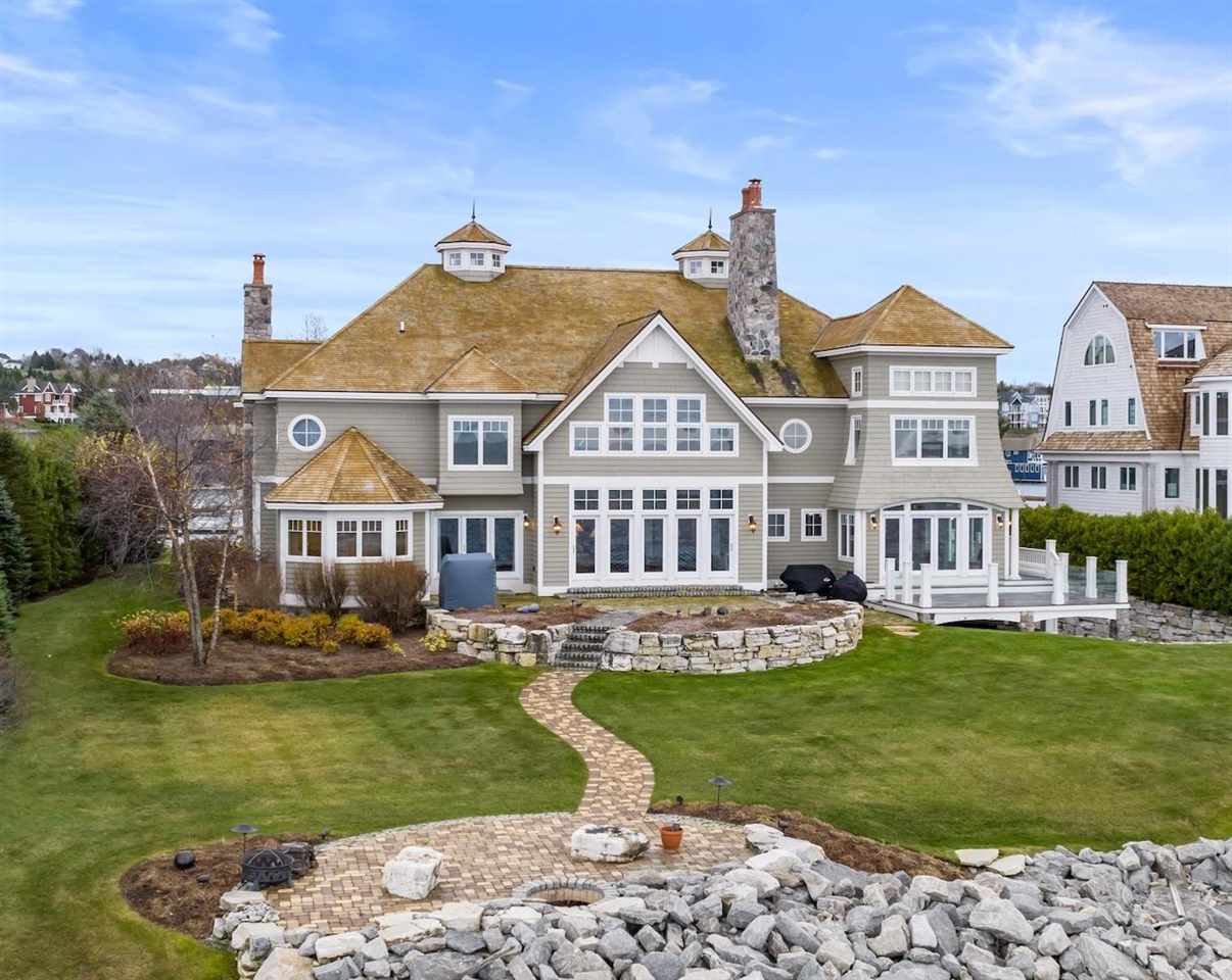 4050 Peninsula Drive Bay Harbor MI 49770