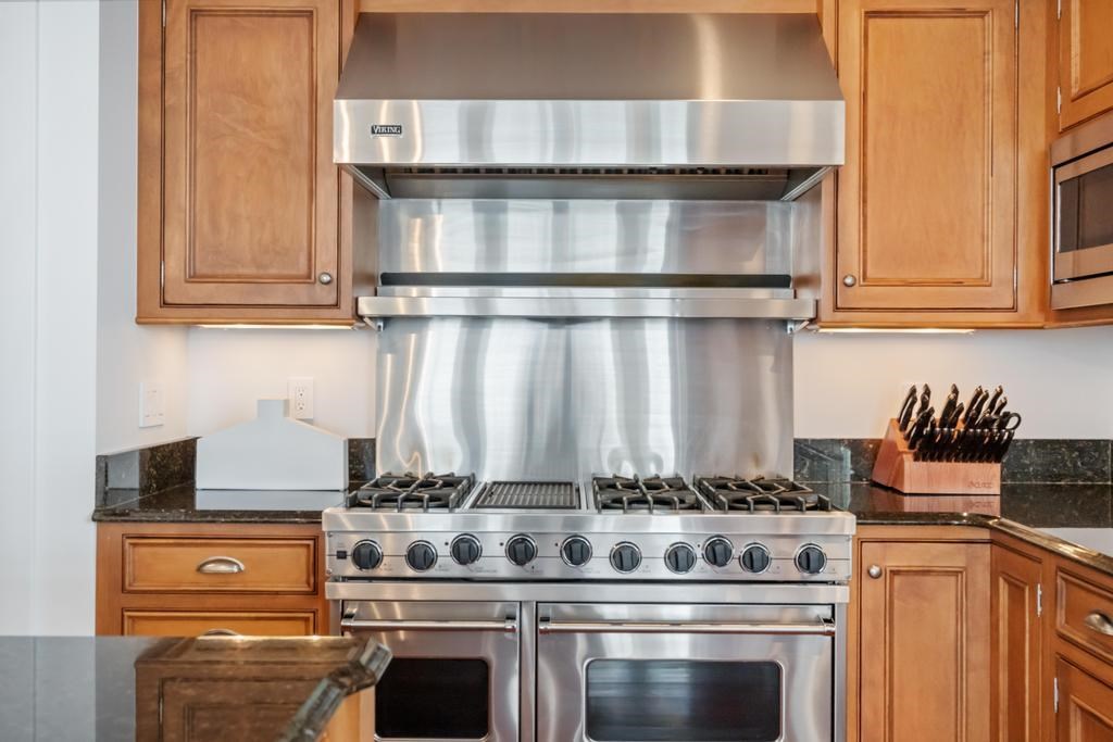 4050 Peninsula Drive Bay Harbor MI 49770
