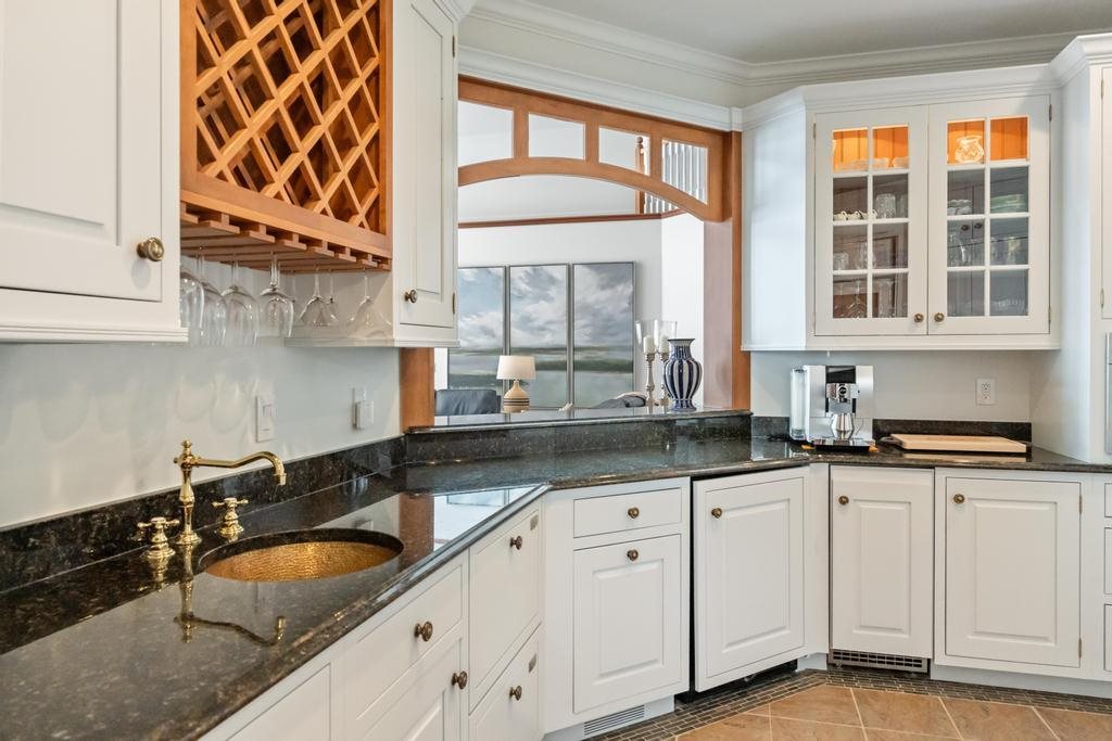 4050 Peninsula Drive Bay Harbor MI 49770