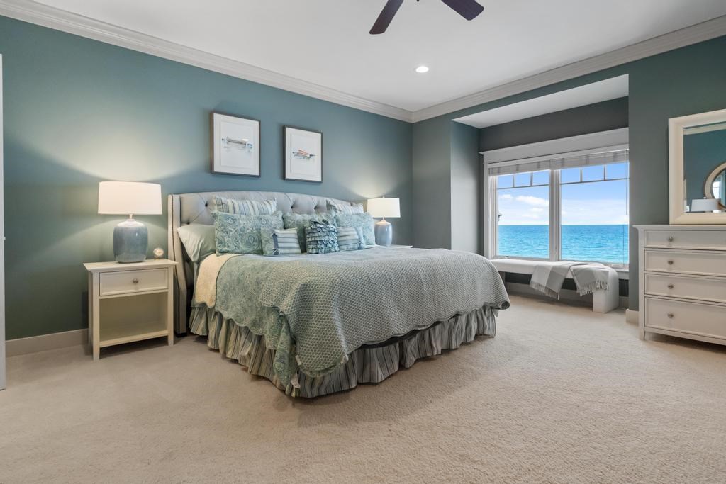 4050 Peninsula Drive Bay Harbor MI 49770
