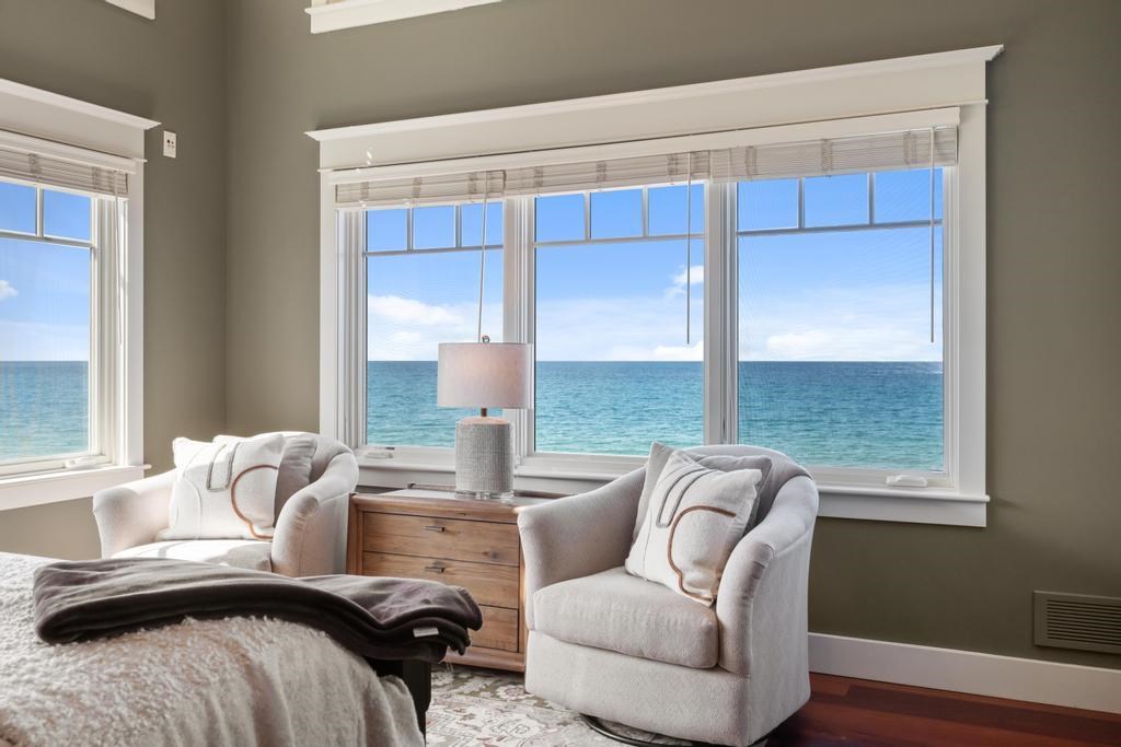 4050 Peninsula Drive Bay Harbor MI 49770