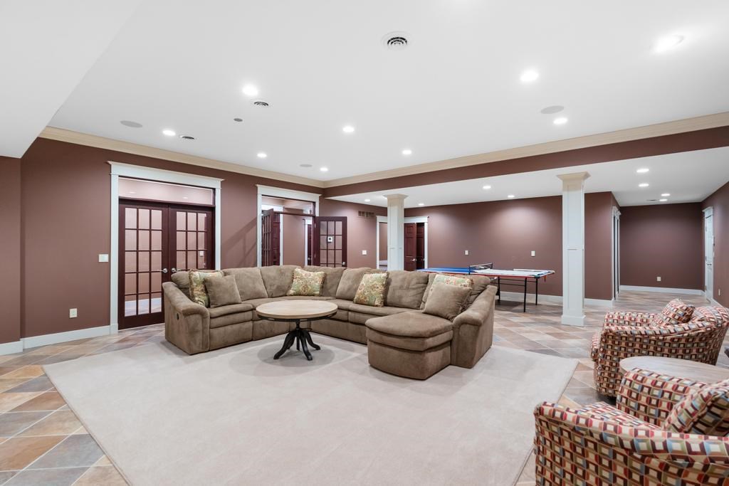 4050 Peninsula Drive Bay Harbor MI 49770