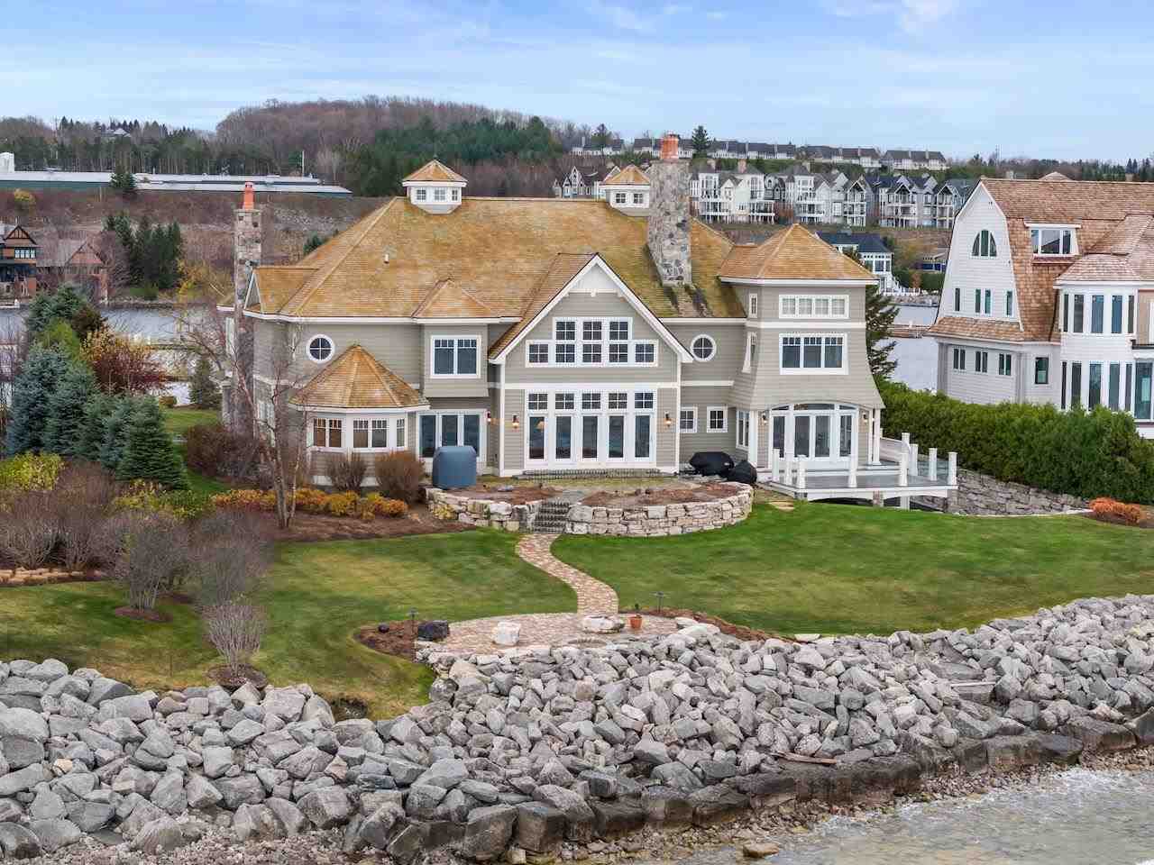 4050 Peninsula Drive Bay Harbor MI 49770