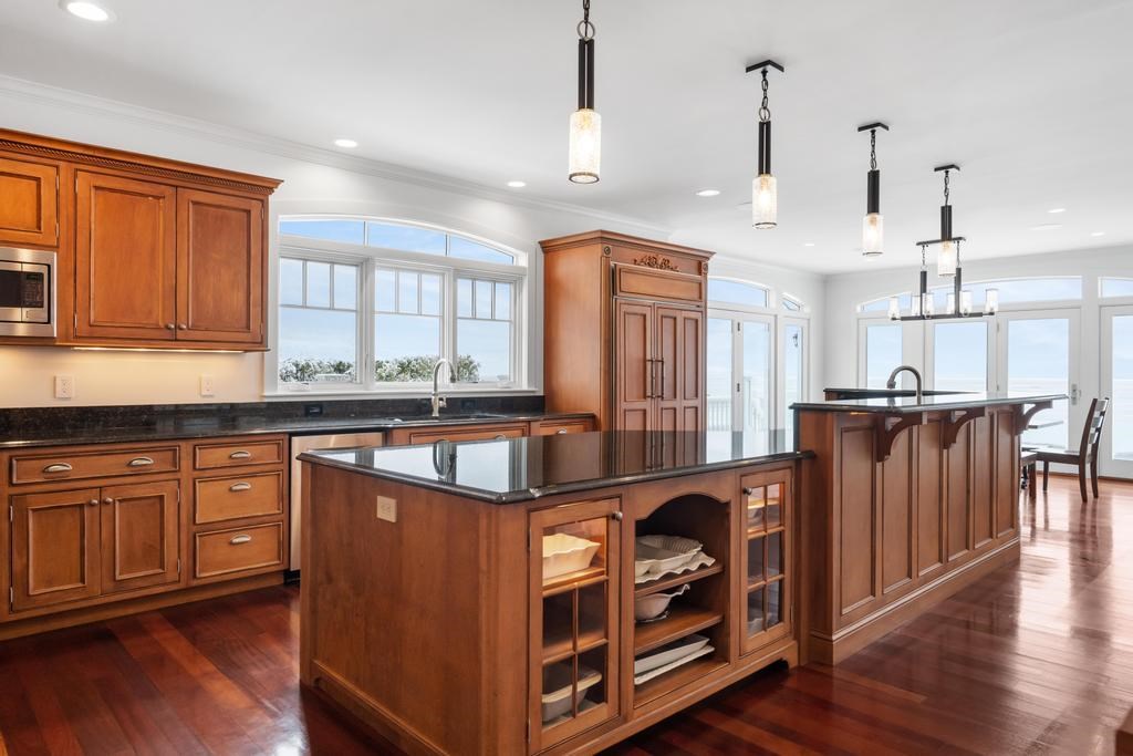4050 Peninsula Drive Bay Harbor MI 49770