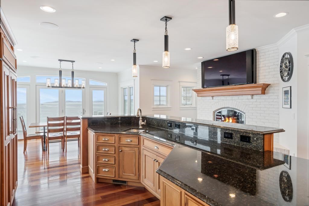 4050 Peninsula Drive Bay Harbor MI 49770