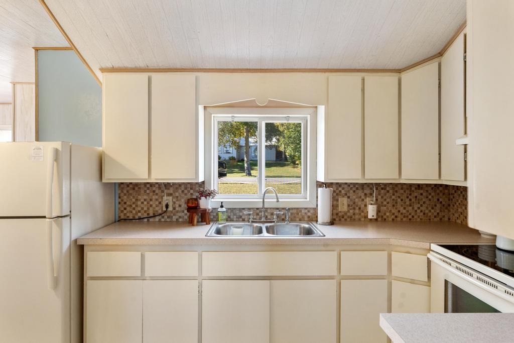 6688 Paradise Trail Carp Lake MI 49718