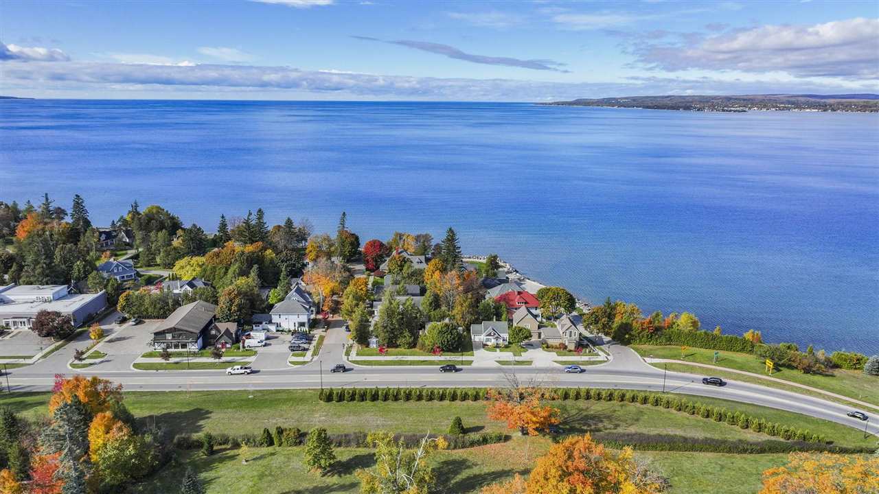 1 Rosedale Avenue Petoskey MI 49770