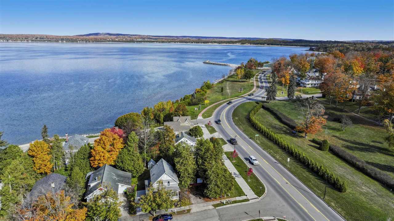 1 Rosedale Avenue Petoskey MI 49770