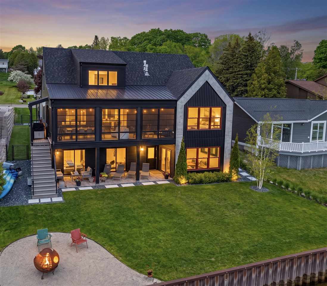 139 W Michigan Boyne City MI 49712