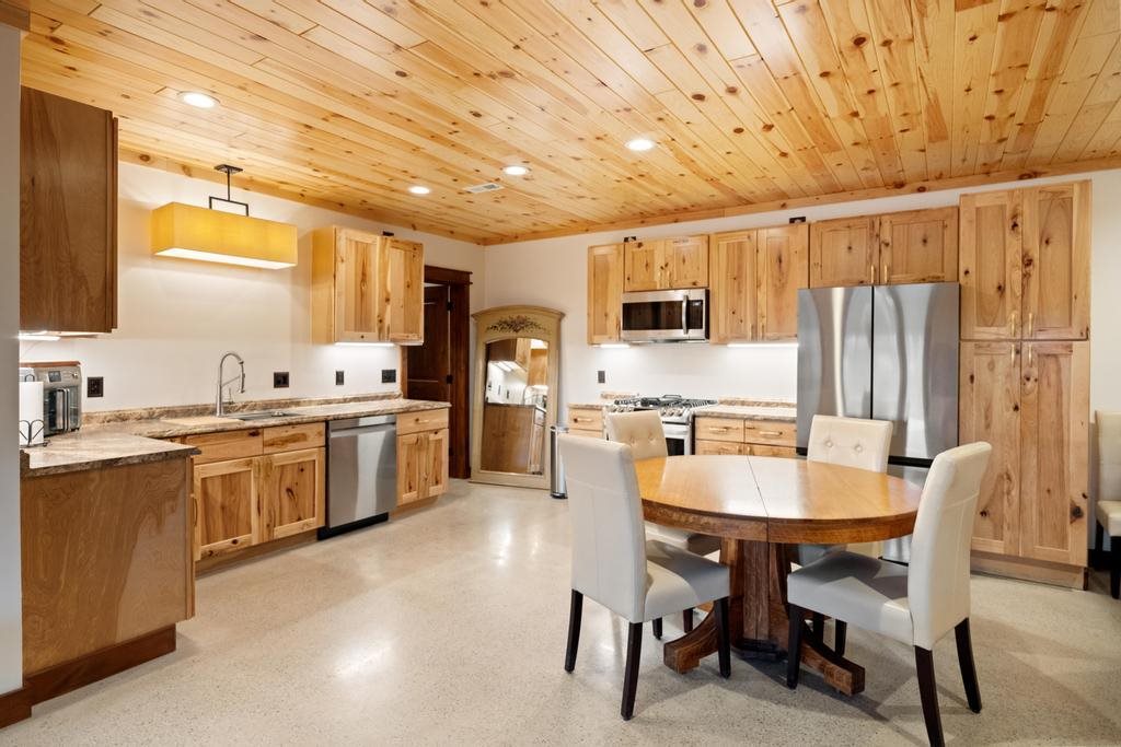 6275 Cut Off Road Afton MI 49705