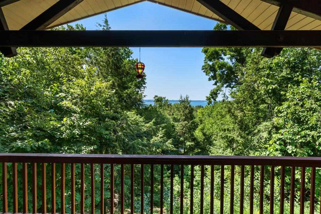 121 Hill Drive Harbor Springs MI 49740