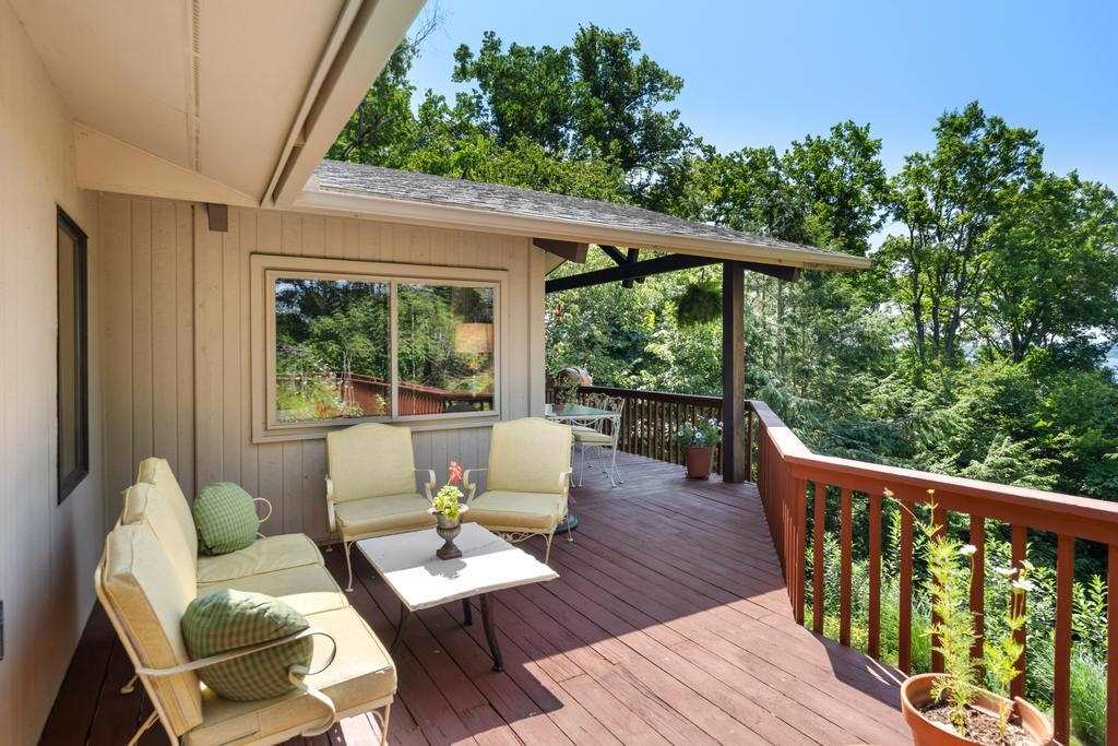 121 Hill Drive Harbor Springs MI 49740