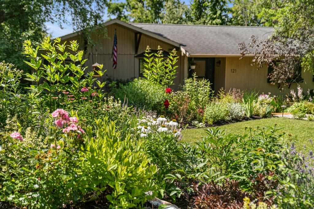 121 Hill Drive Harbor Springs MI 49740