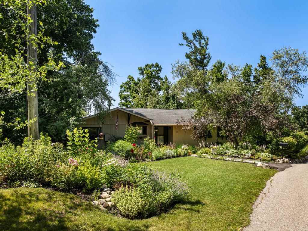 121 Hill Drive Harbor Springs MI 49740
