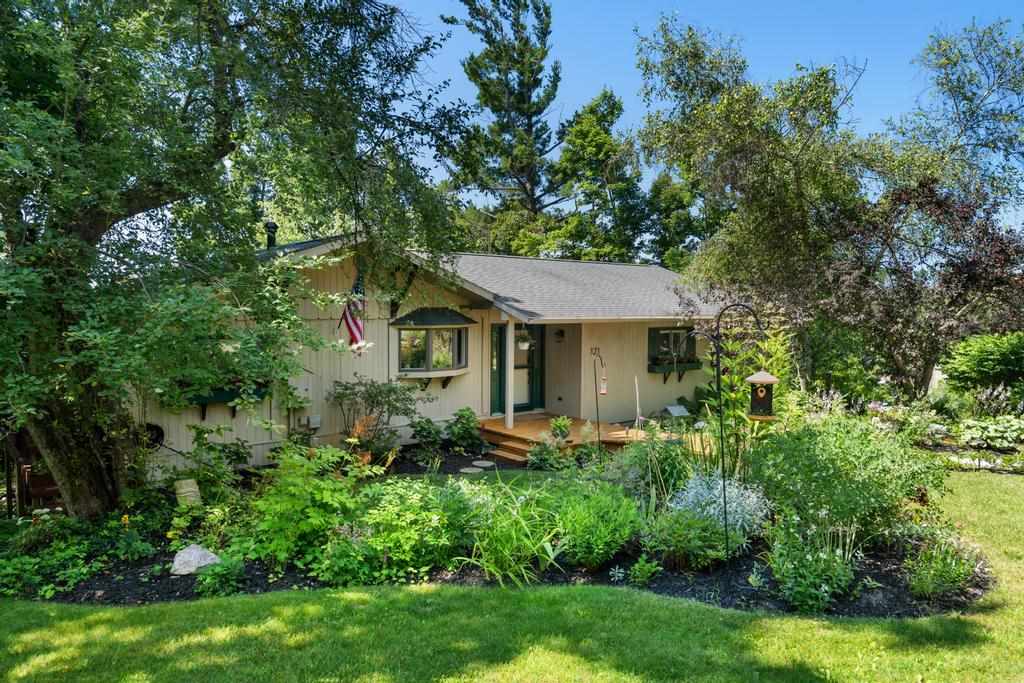 121 Hill Drive Harbor Springs MI 49740